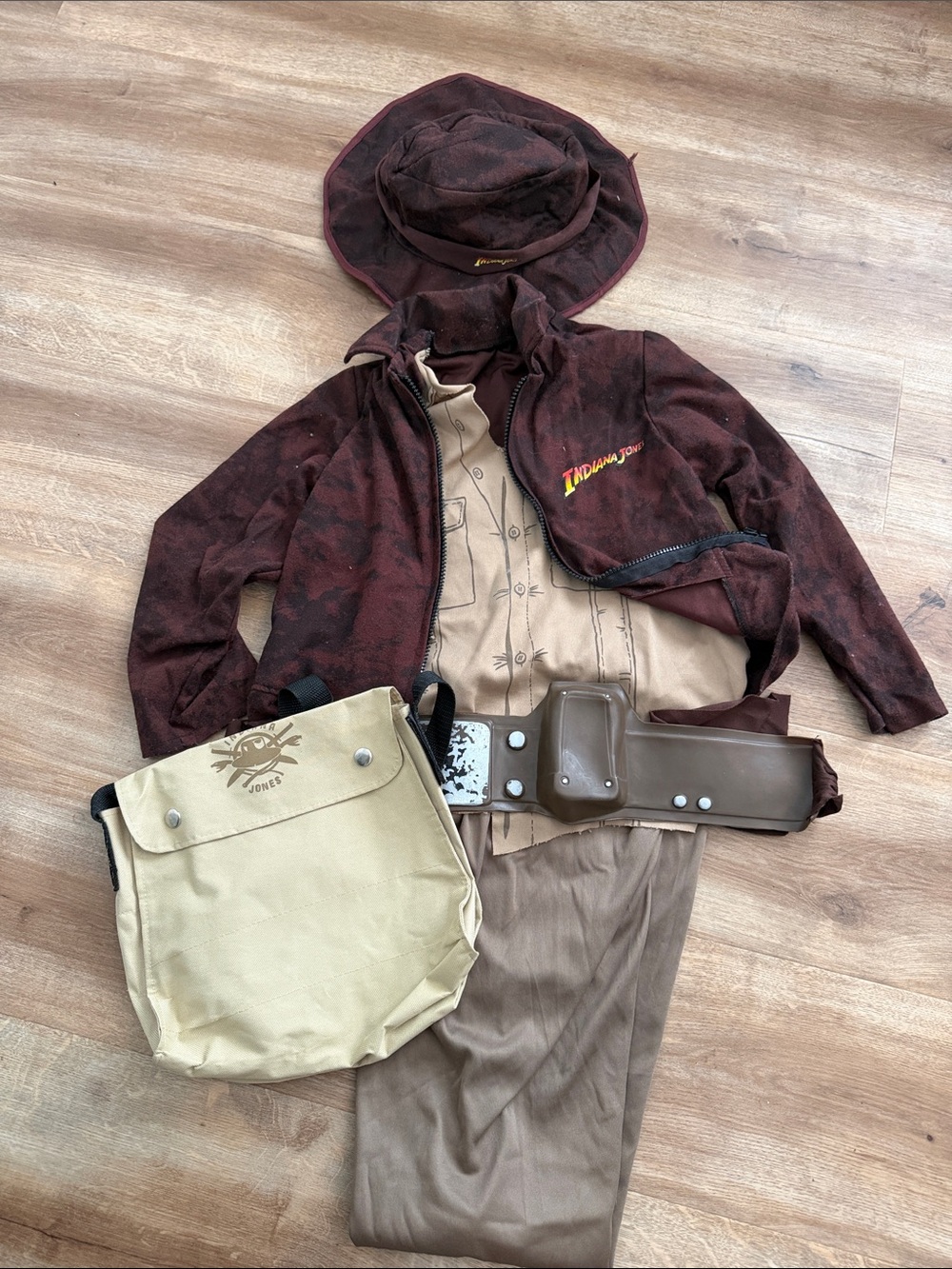 Indiana Jones Complete Child Costume with accessories